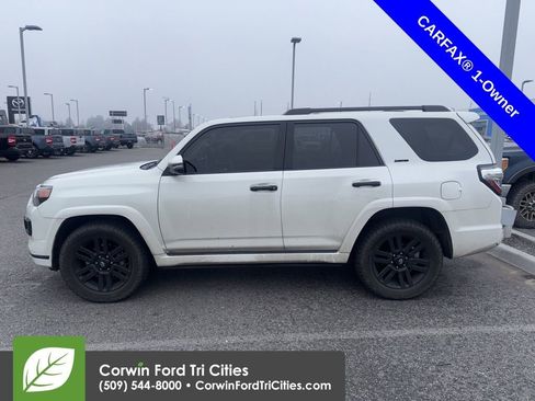 Used 2023 Toyota 4Runner Limited image 5