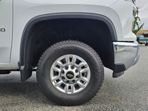 Certified 2026 Chevrolet Silverado 2500 LT AWD/4WD image 9