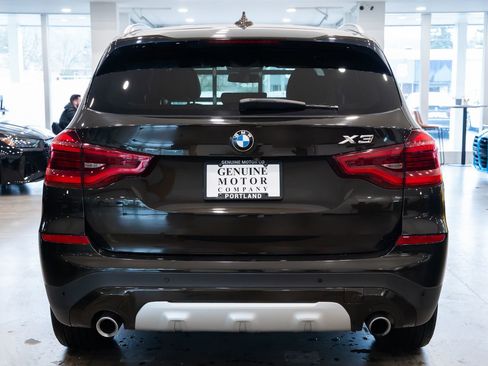 Used 2018 BMW X3 xDrive30i w/ Premium Package image 5