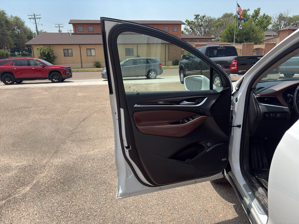 Used 2019 Buick Enclave Avenir w/ Avenir Technology Package AWD/4WD image 20
