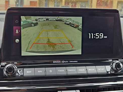 Certified 2022 Kia Seltos EX image 18