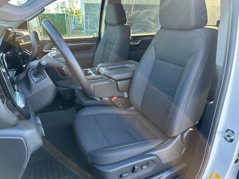 Used 2025 Chevrolet Silverado 2500 LT w/ Convenience Package image 11