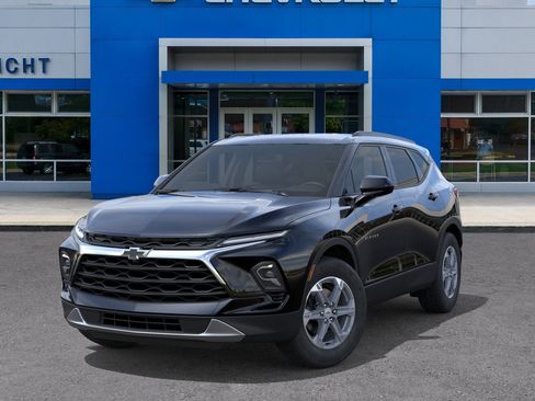 New 2026 Chevrolet Blazer LT w/ Convenience Package FWD image 30