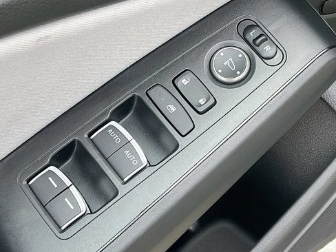 Used 2026 Honda Civic FWD Hybrid Sedan image 17