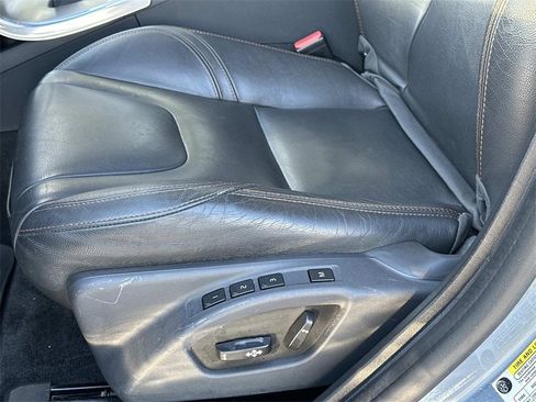 Used 2017 Volvo V60 T5 Cross Country w/ Convenience Package image 18