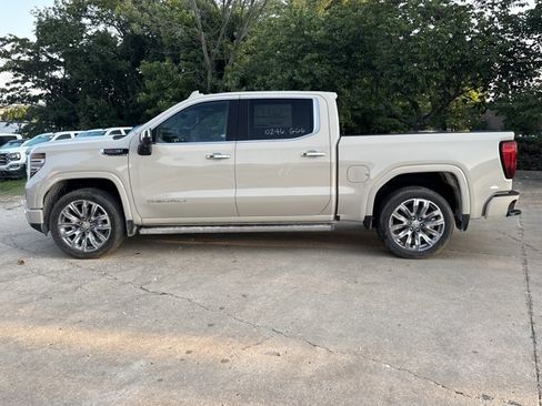 New 2026 GMC Sierra 1500 Denali AWD/4WD image 11