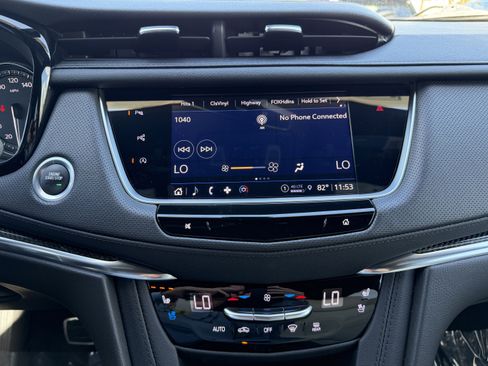 Certified 2022 Cadillac XT5 Sportv w/ Technology Package image 23