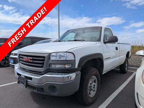 Used 2005 GMC Sierra 2500 W/T image 1