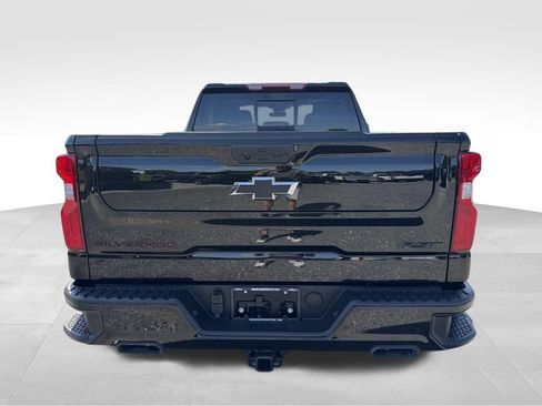Used 2025 Chevrolet Silverado 1500 RST w/ Redline Edition AWD/4WD image 18