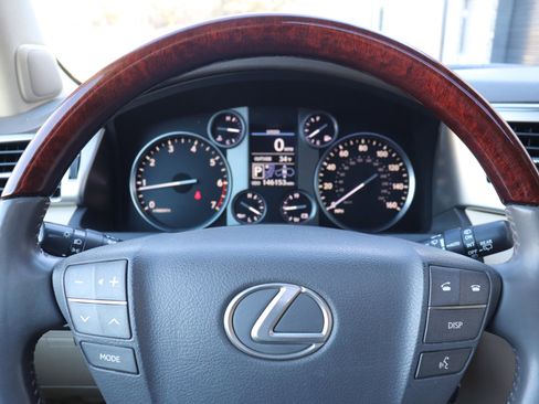 Used 2013 Lexus LX 570 4WD image 60