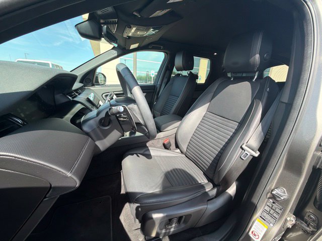 Used 2024 Land Rover Discovery Sport Dynamic SE AWD/4WD image 10