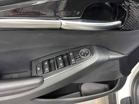 Used 2024 Kia Seltos S AWD/4WD image 15