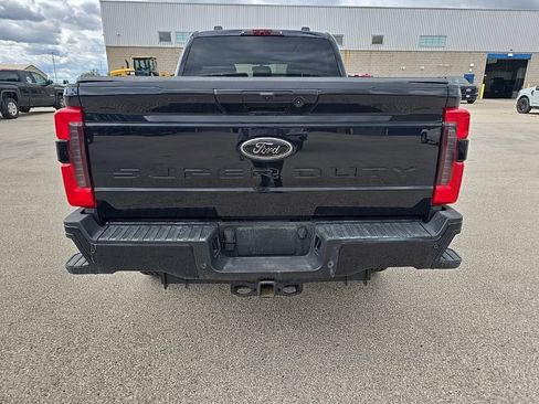 Used 2025 Ford F250 Lariat w/ Black Appearance Package AWD/4WD image 4
