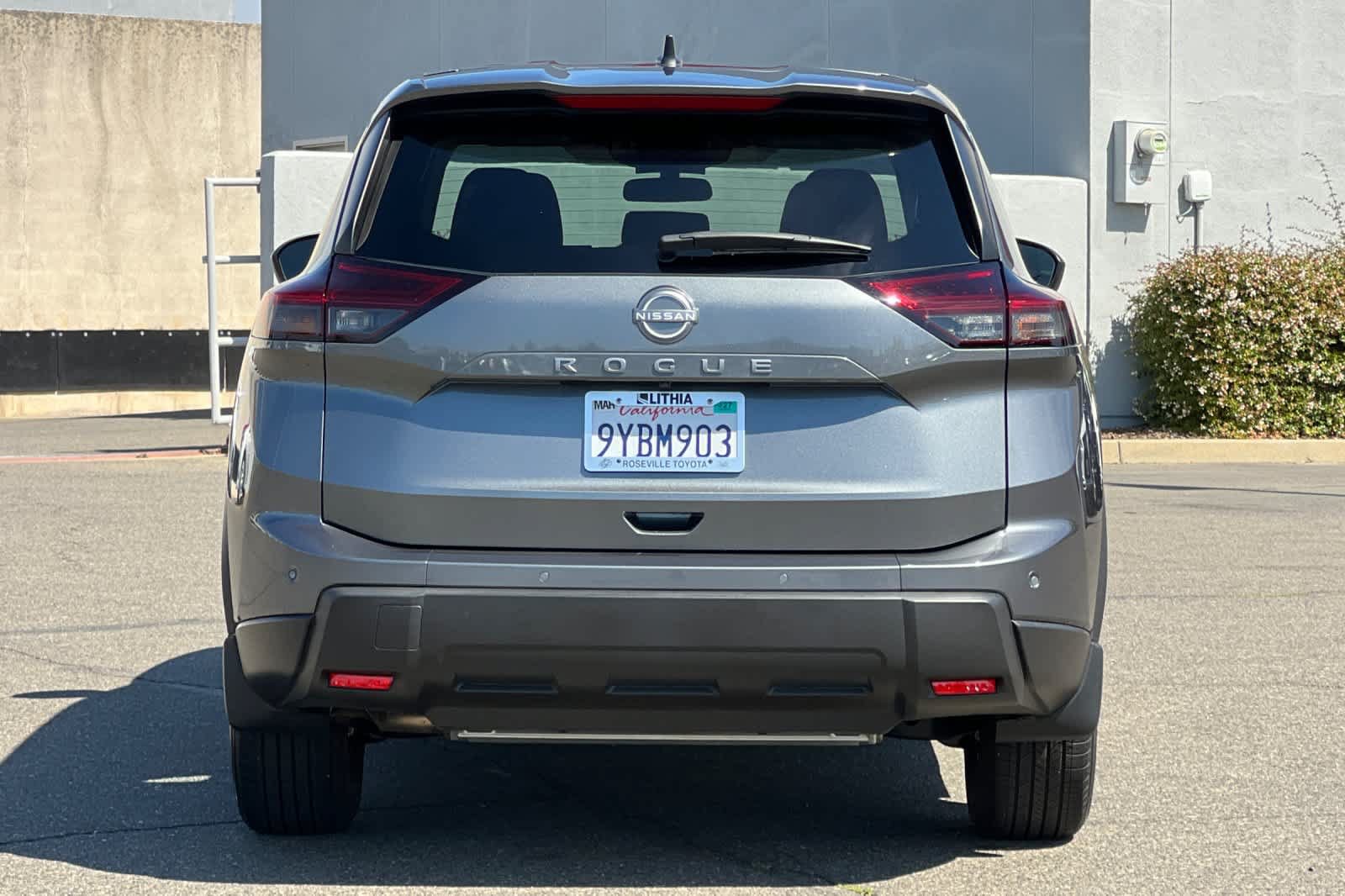 Used 2026 Nissan Rogue S FWD image 8