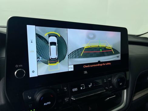 Used 2024 Toyota Grand Highlander Limited image 24