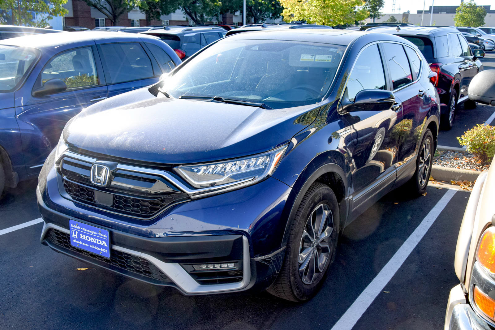Used 2022 Honda CR-V EX image 1
