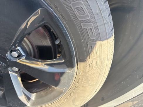 Used 2016 Jeep Cherokee Latitude w/ Cold Weather Group image 9