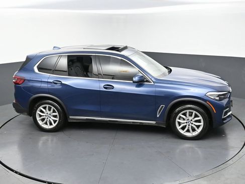 Used 2023 BMW X5 xDrive40i w/ Premium Package image 46