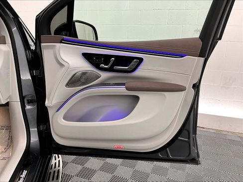 Certified 2024 Mercedes-Benz EQS 450+ SUV image 25