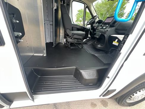 Used 2025 RAM ProMaster 3500 FWD image 16