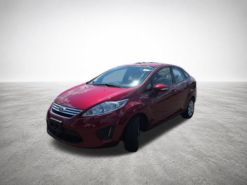 Used 2013 Ford Fiesta SE FWD image 4