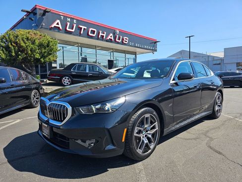 Used 2026 BMW 530i xDrive w/ Premium Package AWD/4WD image 1