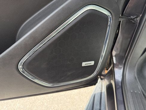 Used 2017 GMC Yukon SLE w/ SLE Value Package image 19