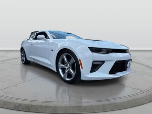 Used 2018 Chevrolet Camaro SS image 1