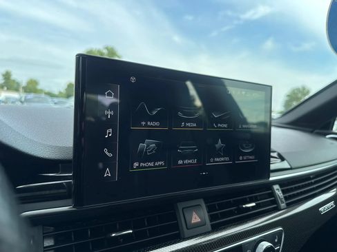 Used 2021 Audi S5 Premium Plus w/ Premium Plus Package AWD/4WD image 32