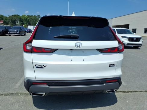 Used 2026 Honda CR-V Sport Touring image 4