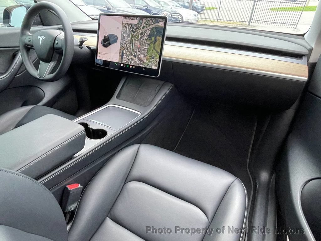 Used 2021 Tesla Model Y Performance AWD/4WD image 18