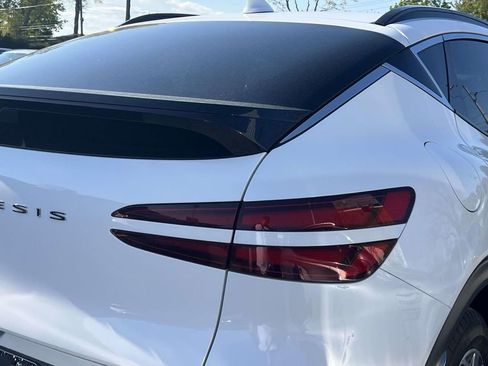 Certified 2025 Genesis GV60 Advanced AWD/4WD image 9