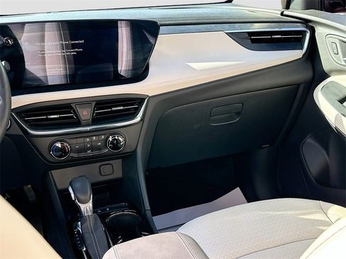 Used 2024 Buick Encore GX Preferred image 21
