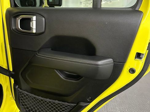 Used 2023 Jeep Wrangler Unlimited Sahara w/ Cold Weather Group image 31