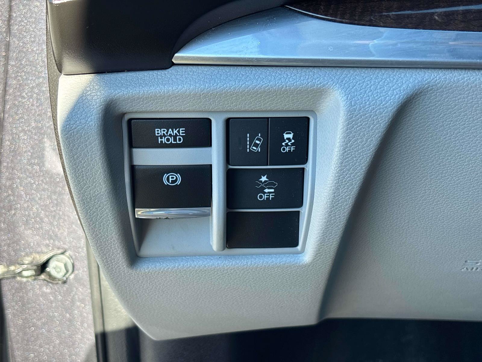 Used 2018 Acura MDX SH-AWD image 23