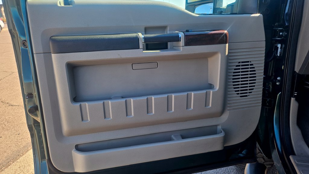 Used 2009 Ford F350 FX4 AWD/4WD image 22