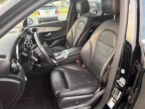 Used 2019 Mercedes-Benz GLC 300 image 14