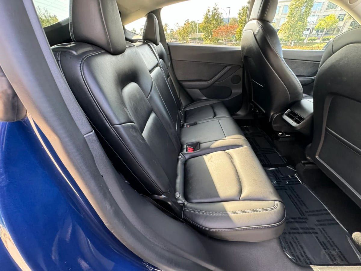 Used 2023 Tesla Model Y Long Range AWD/4WD image 24