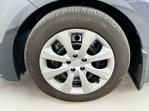 Used 2024 Toyota Corolla LE FWD image 8