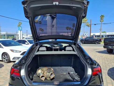 Used 2019 Audi RS 5 Sportback w/ Black Optic Carbon Package image 30