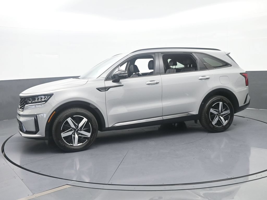 Used 2023 Kia Sorento EX FWD image 2