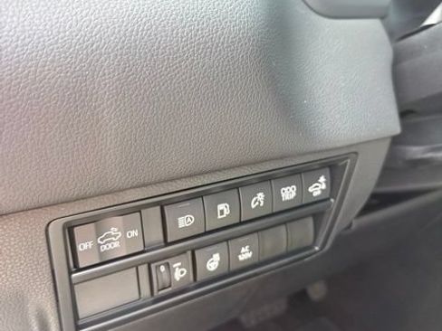 Used 2023 Toyota Tundra Limited AWD/4WD image 15