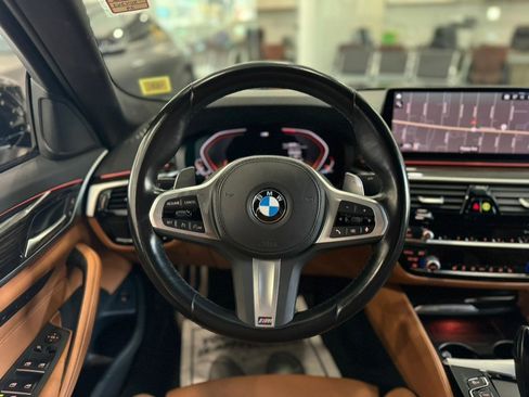 Used 2023 BMW 530i w/ M Sport Package image 25