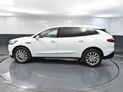 Used 2019 Buick Enclave Essence w/ Trailering Package, 5000 lbs. AWD/4WD image 9