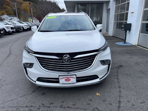 Used 2023 Buick Enclave Premium w/ Experience Buick Package image 4