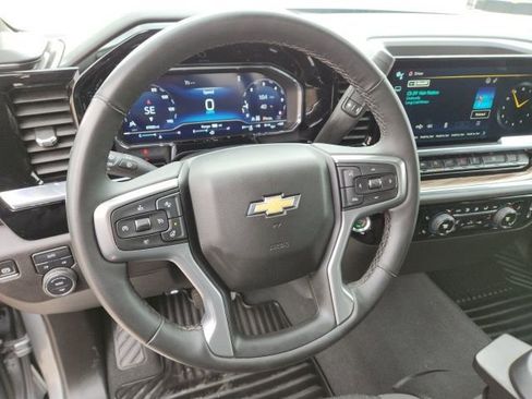 Certified 2025 Chevrolet Silverado 1500 LT image 9