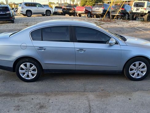 Used 2007 Volkswagen Passat 2.0T image 6
