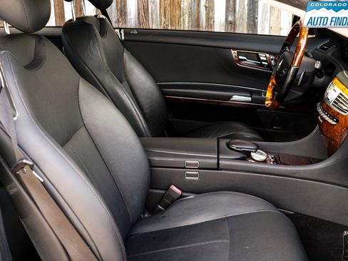 Used 2012 Mercedes-Benz CL 550 4MATIC image 23