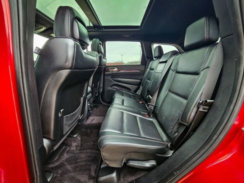 Used 2015 Jeep Grand Cherokee Overland image 32