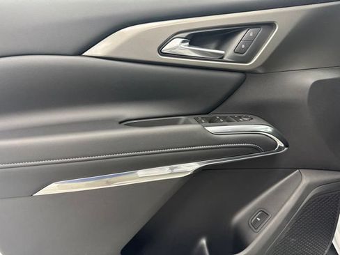 New 2026 Chevrolet Traverse LT w/ Driver Confidence Package FWD image 9
